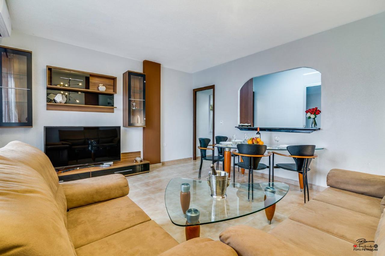 Mar Baltico Holiday Apartment 또레비에하 외부 사진