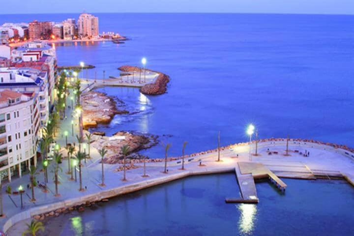 Mar Baltico Holiday Apartment 또레비에하 외부 사진